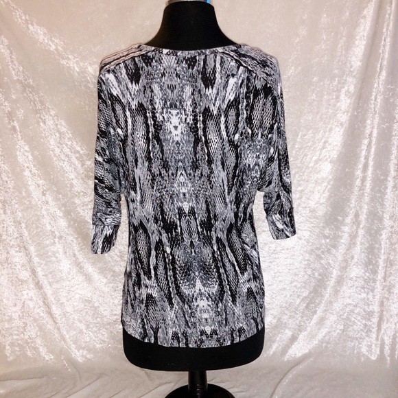 Super soft snakeskin top - Picture 4 of 6